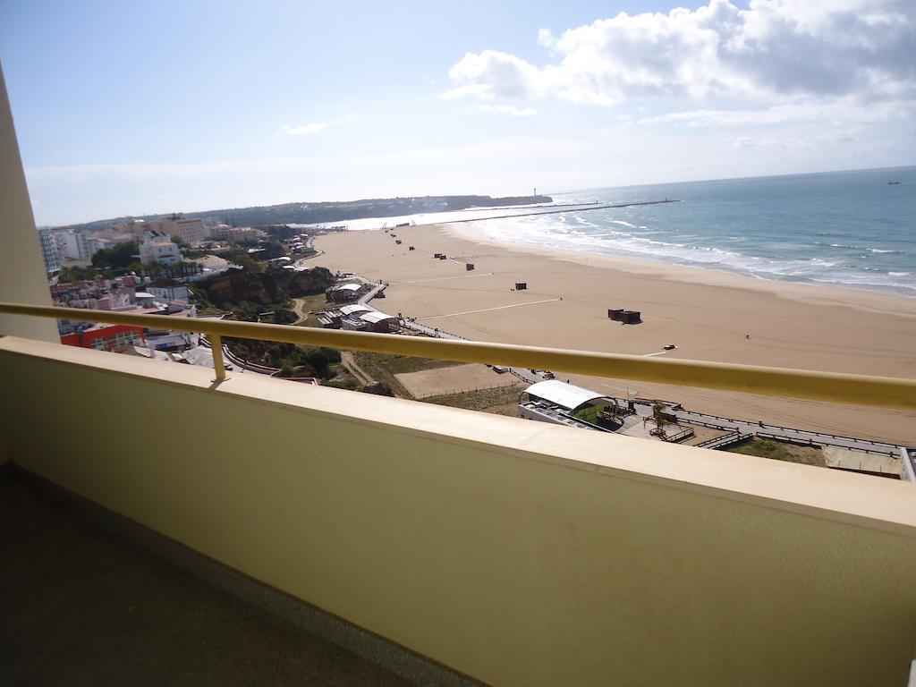 Apartamentos Varandas Da Rocha Portimão Eksteriør bilde